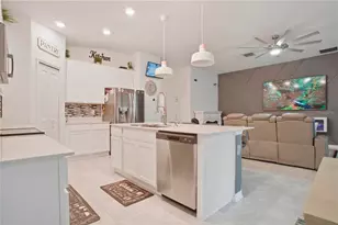 389 Singing Sands Cir, Lake Wales, FL 33859 - Photo 5