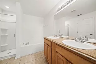 1461 E Whooping Dr, Groveland, FL 34736 - Photo 19