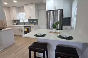 531 N Wellington Dr, Deltona, FL 32725 - Photo 3