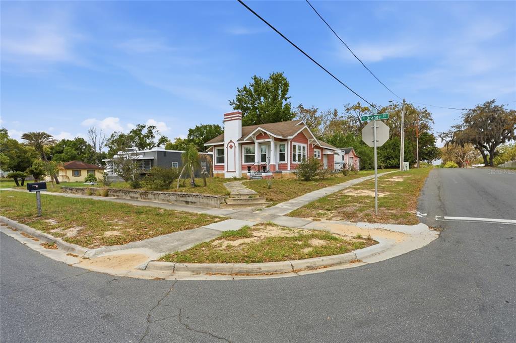 18 E Orange St - 18 E Orange St, Davenport, FL 33837 Luxury Property | Jose Angel Pina