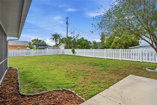 22 Lake Link Dr SE, Winter Haven, FL 33884 - Photo 31