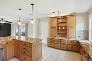 22 Lake Link Dr SE, Winter Haven, FL 33884 - Photo 17