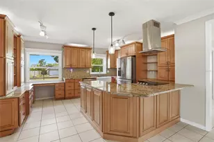 22 Lake Link Dr SE, Winter Haven, FL 33884 - Photo 13