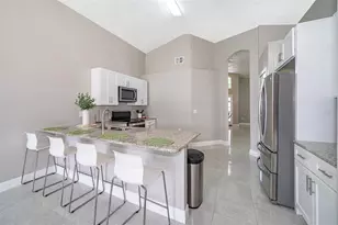 207 Langham Dr, Davenport, FL 33897 - Photo 9