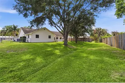 2106 Peach Tree Boulevard, Saint Cloud, FL 34769 - Photo 43