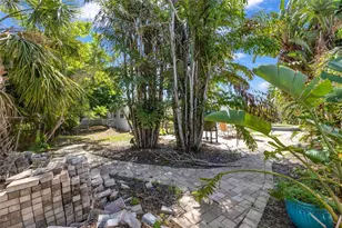 4530 Bayshore Blvd NE, Saint Petersburg, FL 33703 - Photo 71
