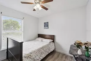 2409 Lincolnshire Ct, Kissimmee, FL 34743 - Photo 11