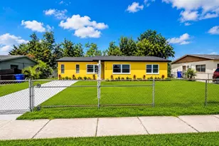2105 9th St NE, Winter Haven, FL 33881 - Photo 1