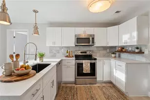 2105 9th St NE, Winter Haven, FL 33881 - Photo 5