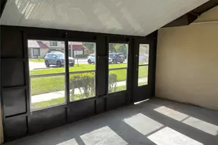 444 Hunter Cir, Kissimmee, FL 34758 - Photo 11