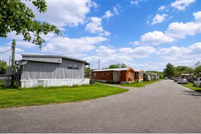 15992 W Colonial Drive, Oakland, FL 34787 - Photo 1