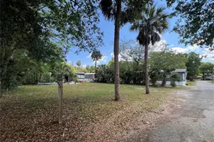 30 Wafford St, Umatilla, FL 32784 - Photo 9