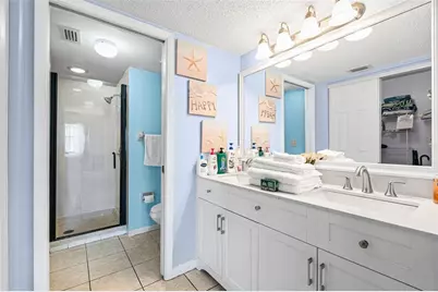 4401 46th Avenue W #102, Bradenton, FL 34210 - Photo 11