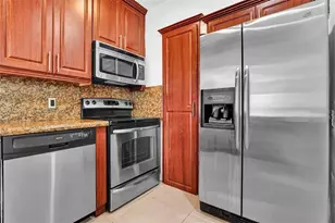 437 Swan Ave, Miami, FL 33166 - Photo 5