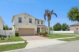 3177 Bayou Ln, Tavares, FL 32778 - Photo 3