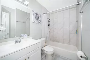 207 Lake Dr, Orlando, FL 32835 - Photo 15