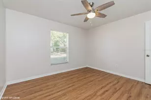 694 Park Valley Cir, Minneola, FL 34715 - Photo 17