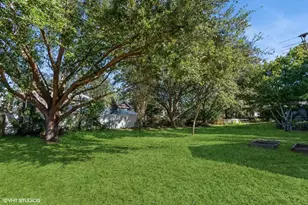 694 Park Valley Cir, Minneola, FL 34715 - Photo 23