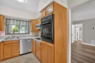1120 San Luis Dr, Orlando, FL 32807 - Photo 5