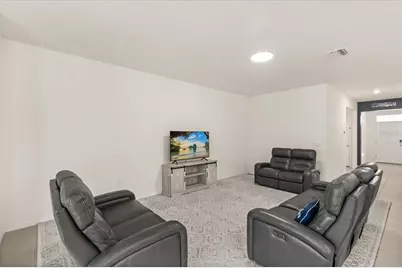 8324 Wheat Stone Drive, Zephyrhills, FL 33540 - Photo 7