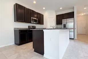 7070 Woodchase Glen Dr, Riverview, FL 33578 - Photo 11