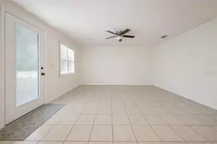 9 Wheeler Pl, Palm Coast, FL 32164 - Photo 5