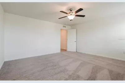 2042 Hemingway Circle, Groveland, FL 34736 - Photo 3