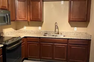 4403 Gandy Cir, Tampa, FL 33616 - Photo 9