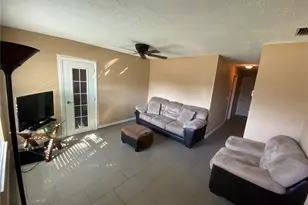 4403 Gandy Cir, Tampa, FL 33616 - Photo 5