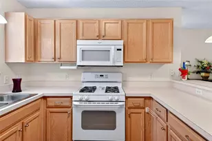 1088 Gennesse Ln, The Villages, FL 32162 - Photo 15