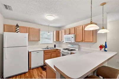 1088 Gennesse Lane, The Villages, FL 32162 - Photo 13