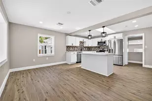 3620 E Tampa Cir, Tampa, FL 33629 - Photo 9