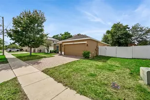 240 Whispering Pines Way, Davenport, FL 33837 - Photo 3