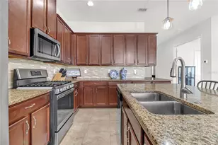 5017 E Fountainwood Dr, Saint Cloud, FL 34772 - Photo 7