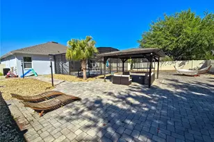 4207 Flora Vista Dr, Orlando, FL 32837 - Photo 11