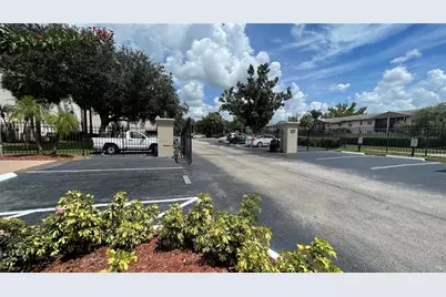 1932 Lake Atriums Circle #74, Orlando, FL 32839 - Photo 21