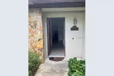 8960 Valencia Gardens Drive, Orlando, FL 32825 - Photo 3