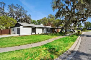 418 E Lakeshore Dr, Ocoee, FL 34761 - Photo 5