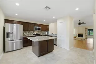 16 Escondido Cir, Altamonte Springs, FL 32701 - Photo 7