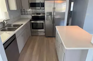 110 & 112 Gloucester Blvd, Sun City Center, FL 33573 - Photo 9