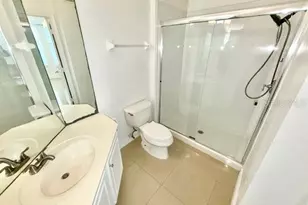 3326 Robert Trent Jones Dr, Orlando, FL 32835 - Photo 9