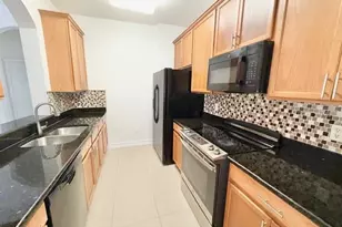 3326 Robert Trent Jones Dr, Orlando, FL 32835 - Photo 5