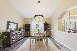 2487 Winged Elm Dr E, Jacksonville, FL 32246 - Photo 5