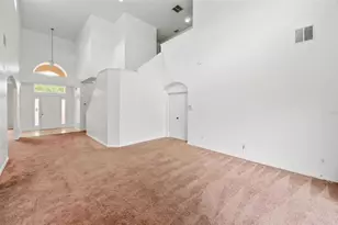 2838 Sweetspire Cir, Kissimmee, FL 34746 - Photo 3