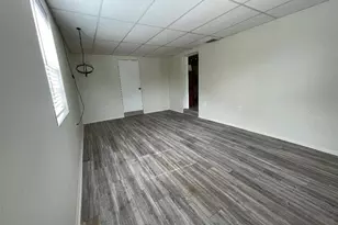 3311 W Tyson Ave, Tampa, FL 33611 - Photo 11