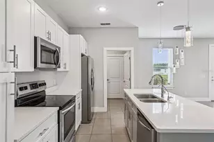 107 Violet Ct, Kissimmee, FL 34759 - Photo 5