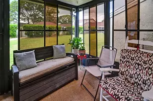 49 Pine Island Cir, Kissimmee, FL 34743 - Photo 15