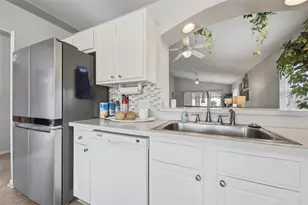 1014 Challenger Ave, Davenport, FL 33897 - Photo 11