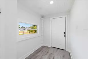 1826 19th St S, Saint Petersburg, FL 33712 - Photo 9