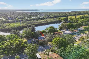413 Country Club Dr, Oldsmar, FL 34677 - Photo 33